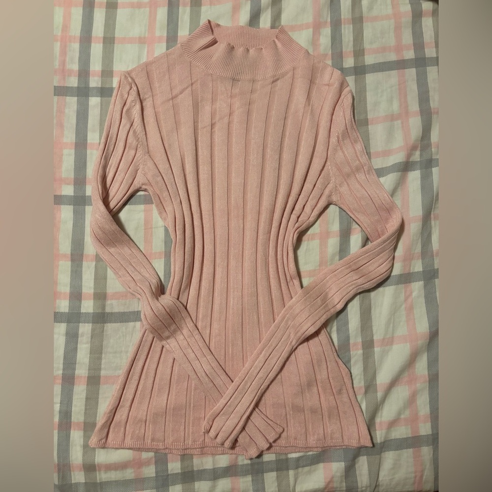 Urban Heritage Soft Pink Ribbed Top